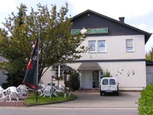 Außenansicht 17.5.2004